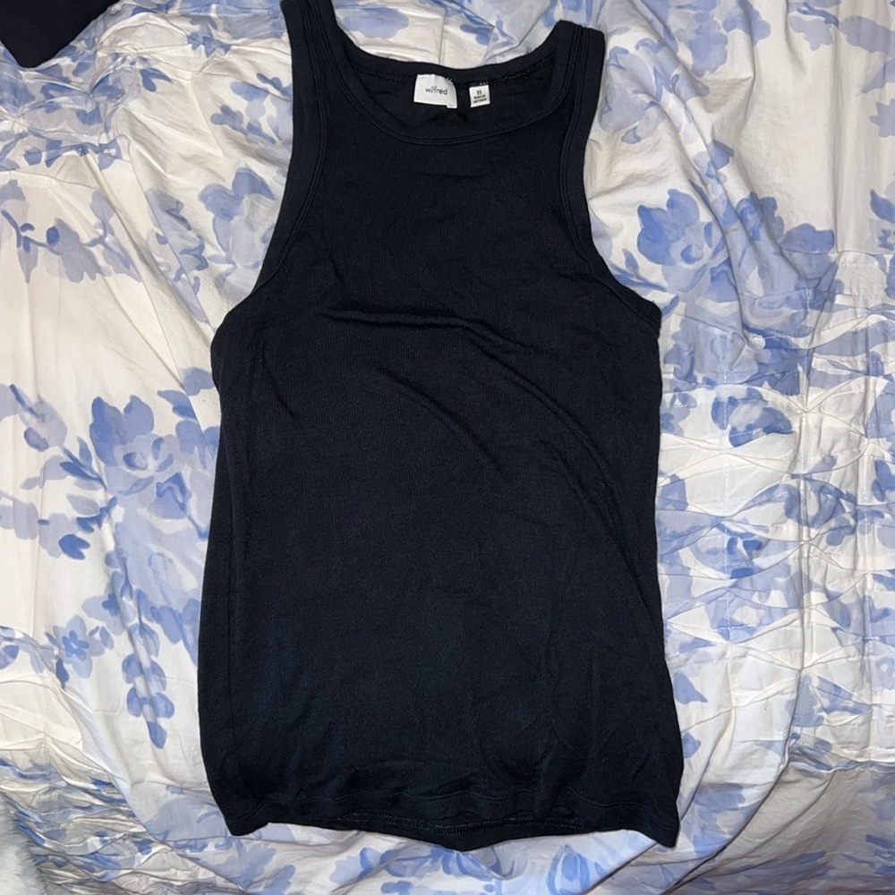 Aritzia Wilfred Idyll Tank in Black
